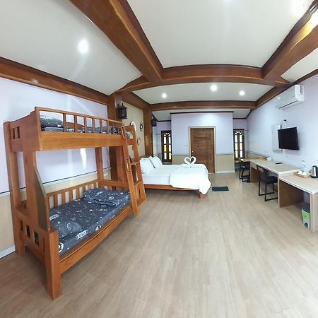Готель Mangrove House Lanta Old Town Ко-Ланта Екстер'єр фото