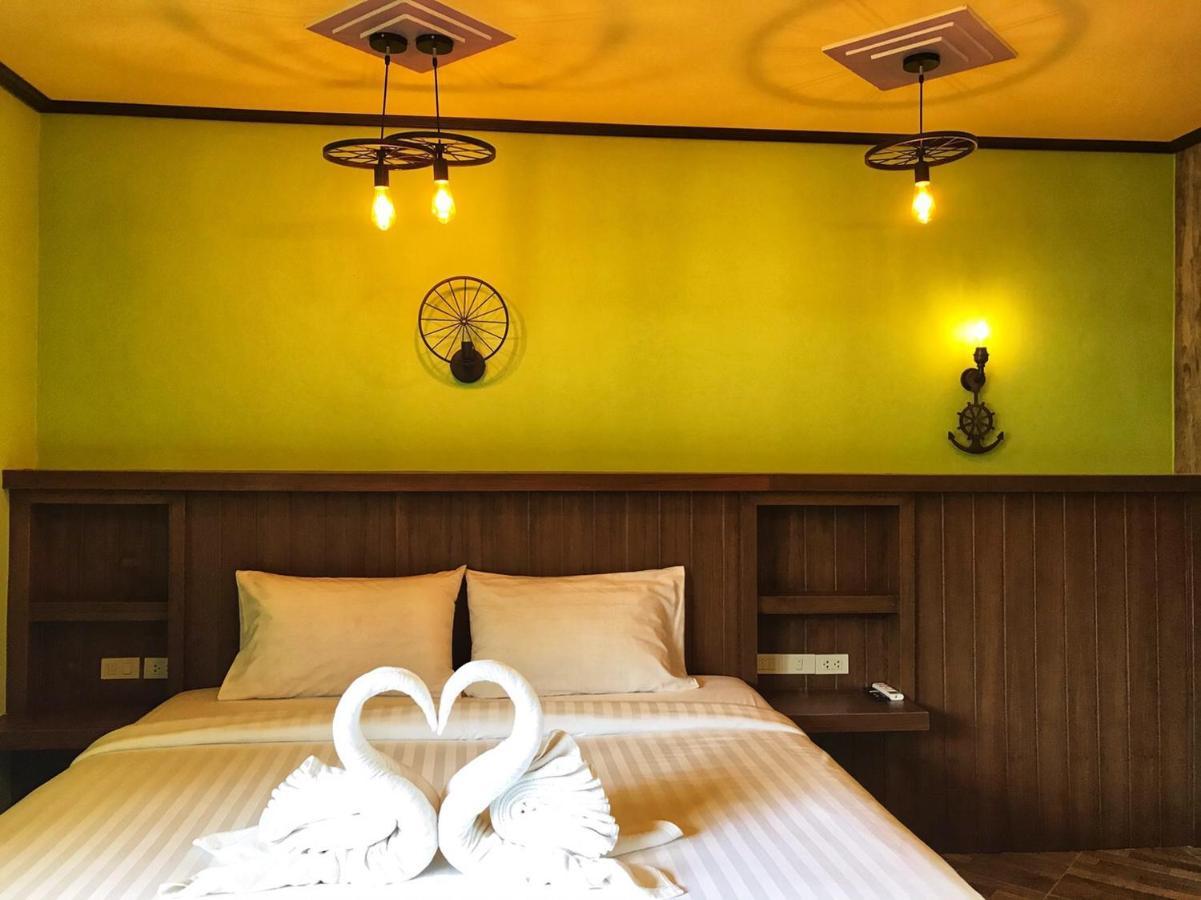 Готель Mangrove House Lanta Old Town Ко-Ланта Екстер'єр фото