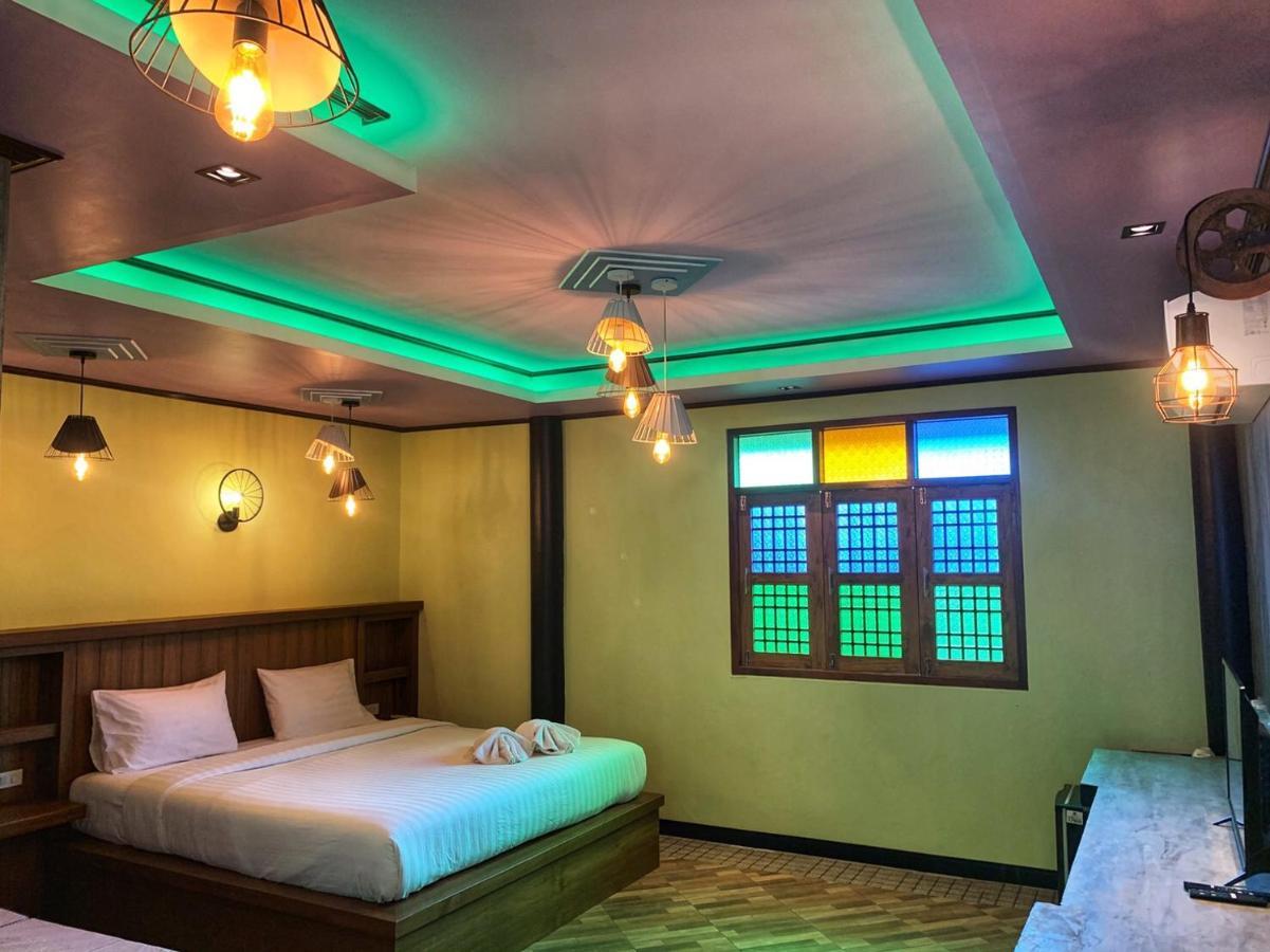 Готель Mangrove House Lanta Old Town Ко-Ланта Екстер'єр фото