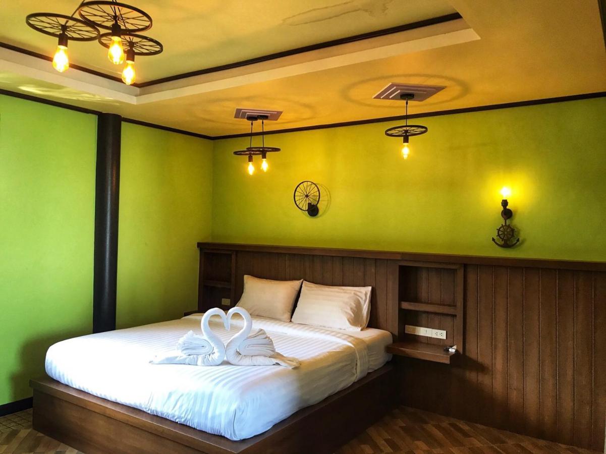 Готель Mangrove House Lanta Old Town Ко-Ланта Екстер'єр фото