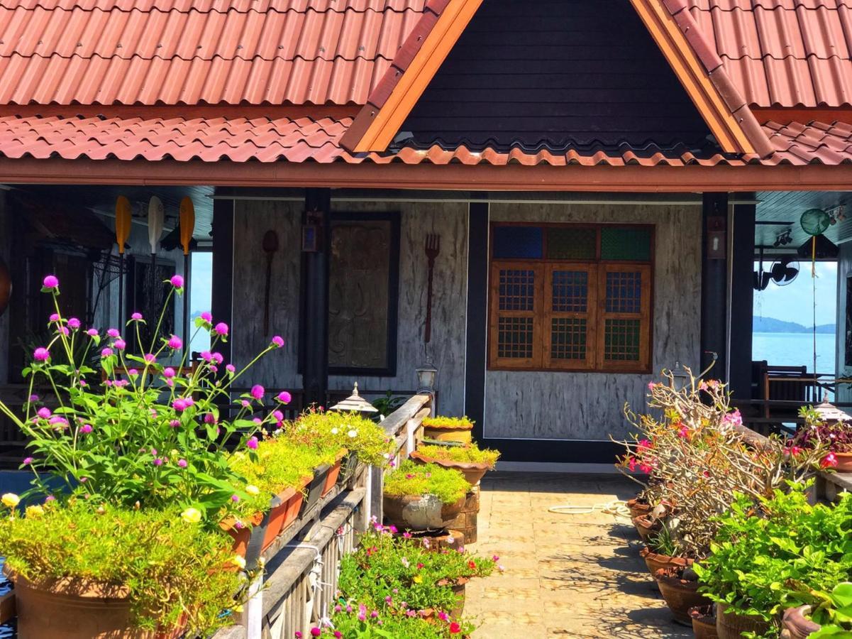 Готель Mangrove House Lanta Old Town Ко-Ланта Екстер'єр фото