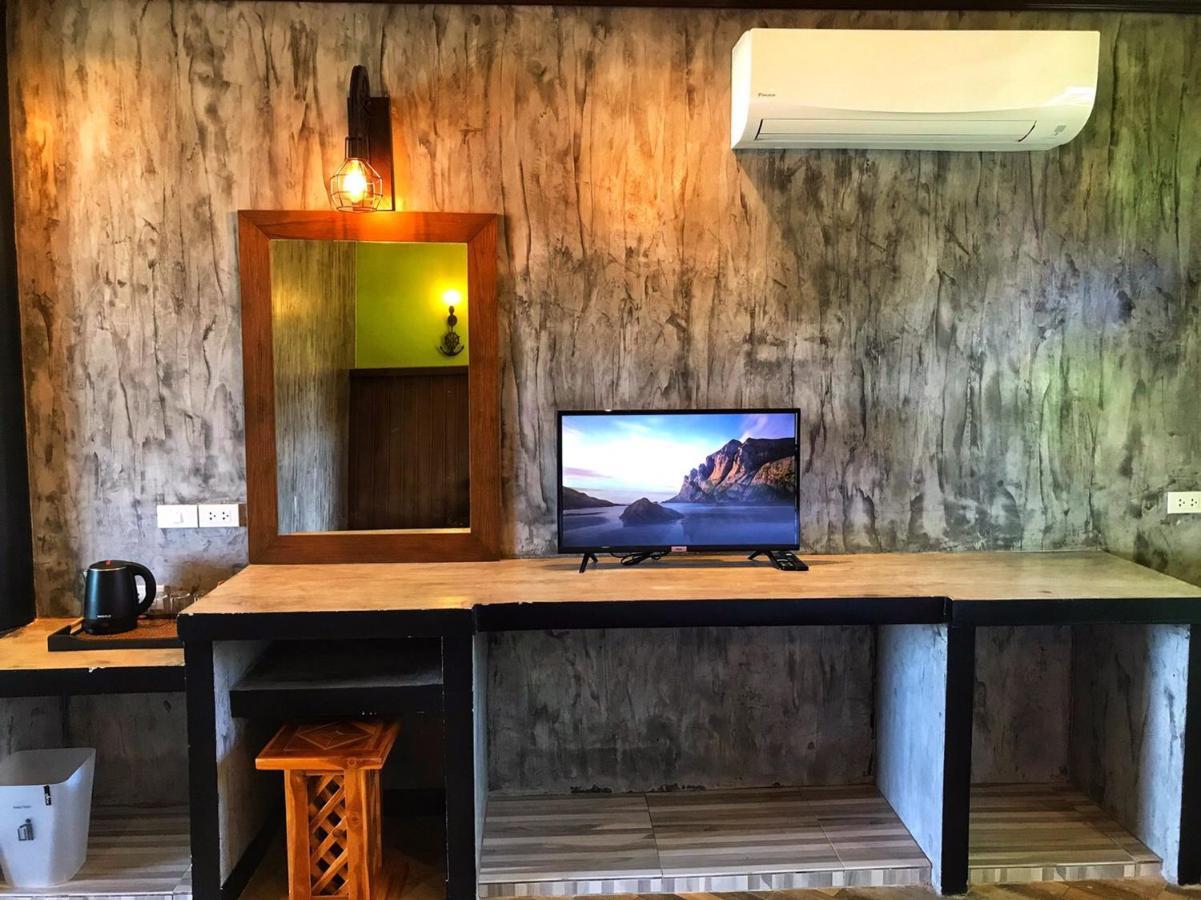 Готель Mangrove House Lanta Old Town Ко-Ланта Екстер'єр фото