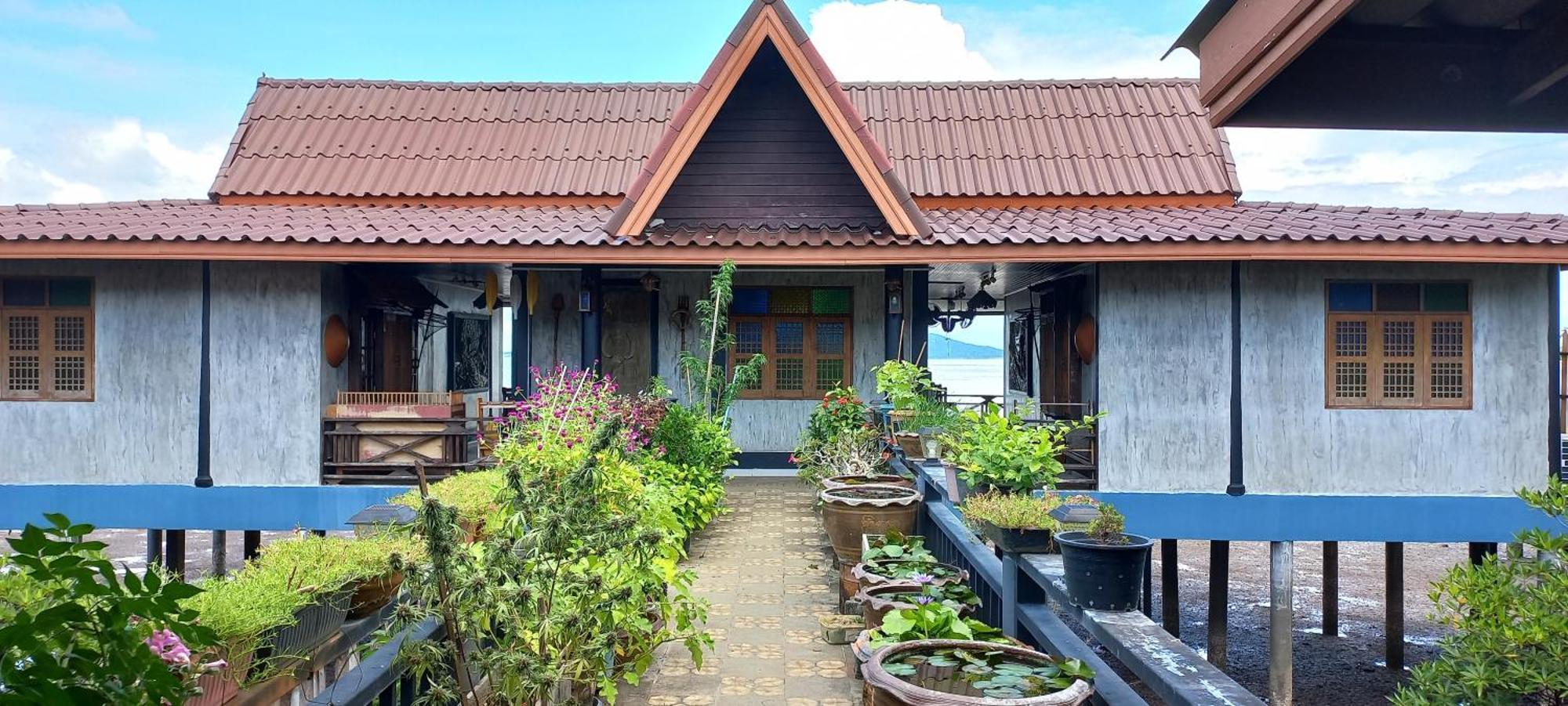 Готель Mangrove House Lanta Old Town Ко-Ланта Екстер'єр фото